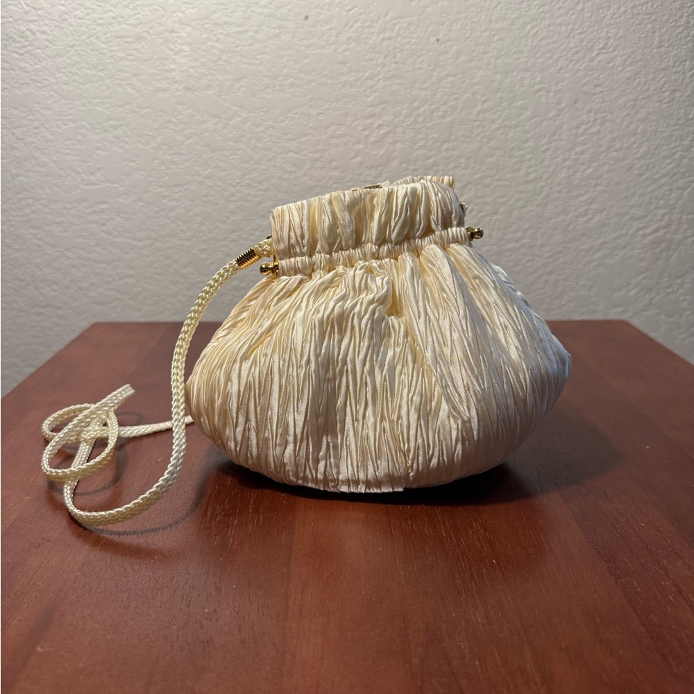 Elegant Cream Drawstring Bag